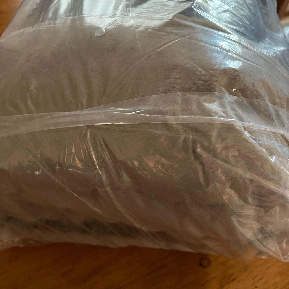NWT Lola Blanket - Large - Picture 6 of 8